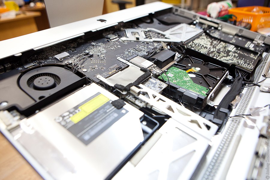Особенности ремонта iMac  